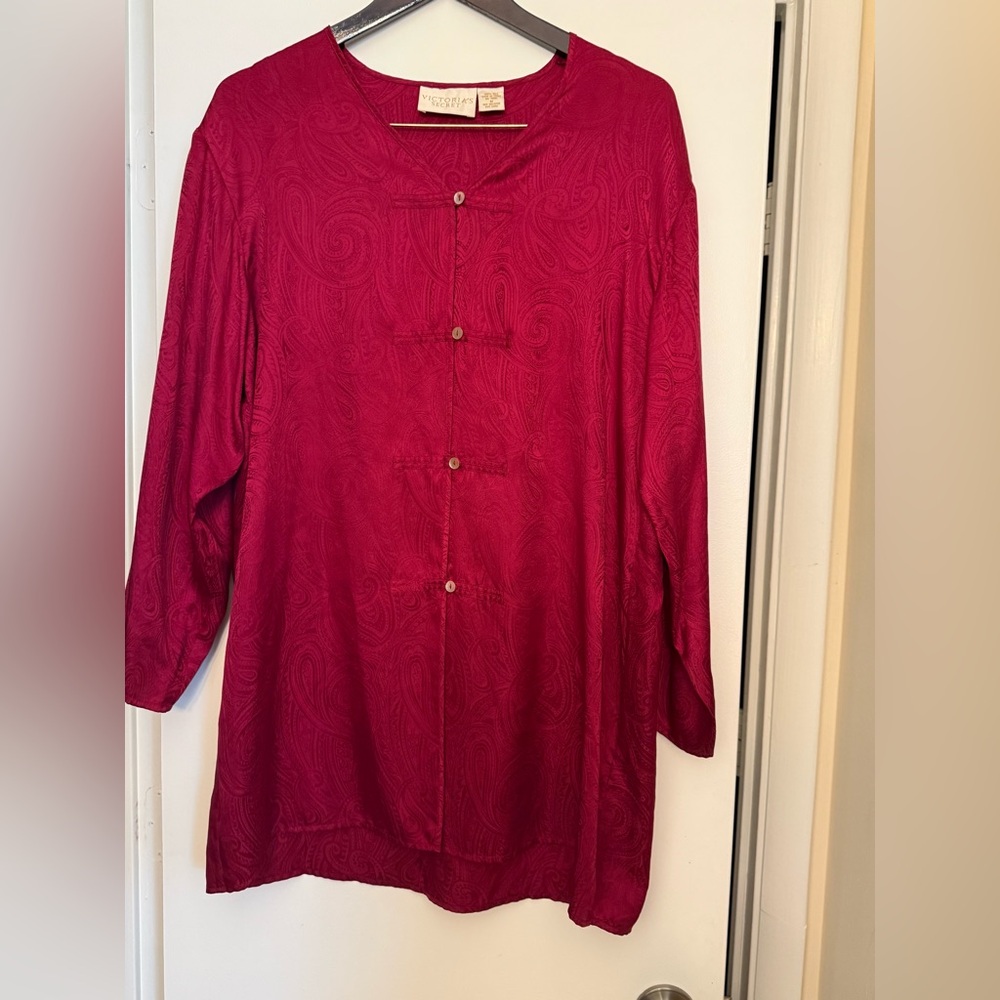 Vintage Victoria's Secret Gold Label Oversized Sleep Shirt Size Medium 100% Silk